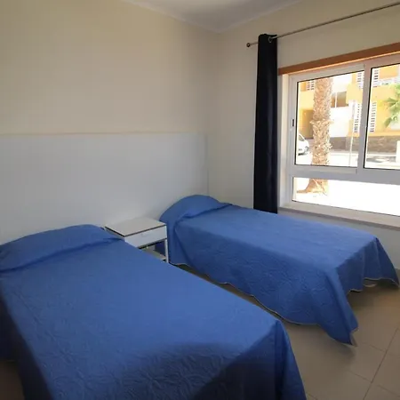 Lägenhet Awa - 2 Bed 2 Bath Ground Floor With Communal Pool And Gardens - Holidays In Cabanas De Tavira *